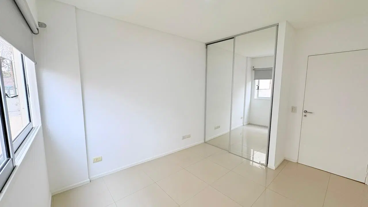 VENTA EXCELENTE DEPARTAMENTO 2 AMBIENTES EN CABALLTO, MODERNO, LUMINOSO Y APTO PROFESIONAL. 2
