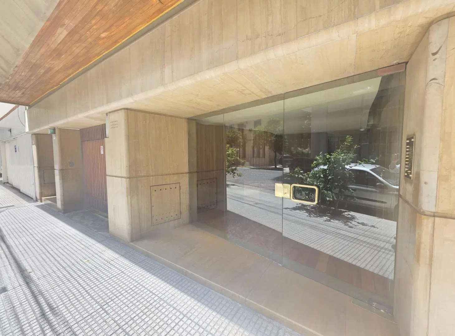 VENTA DEPARTAMENTO 5 AMBIENTES MÁS DEP. Y COCHERA EN PALERMO. 1