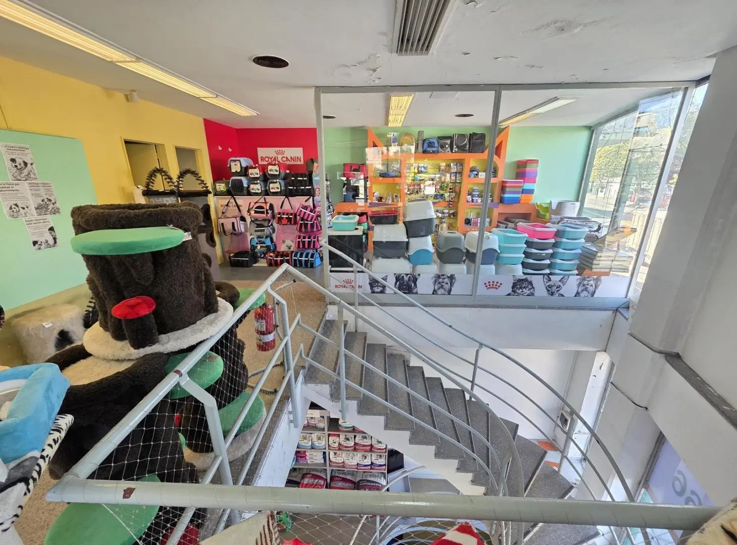 VENTA LOCAL COMERCIAL SOBRE AV. JUAN B. JUSTO EN FLORES 5