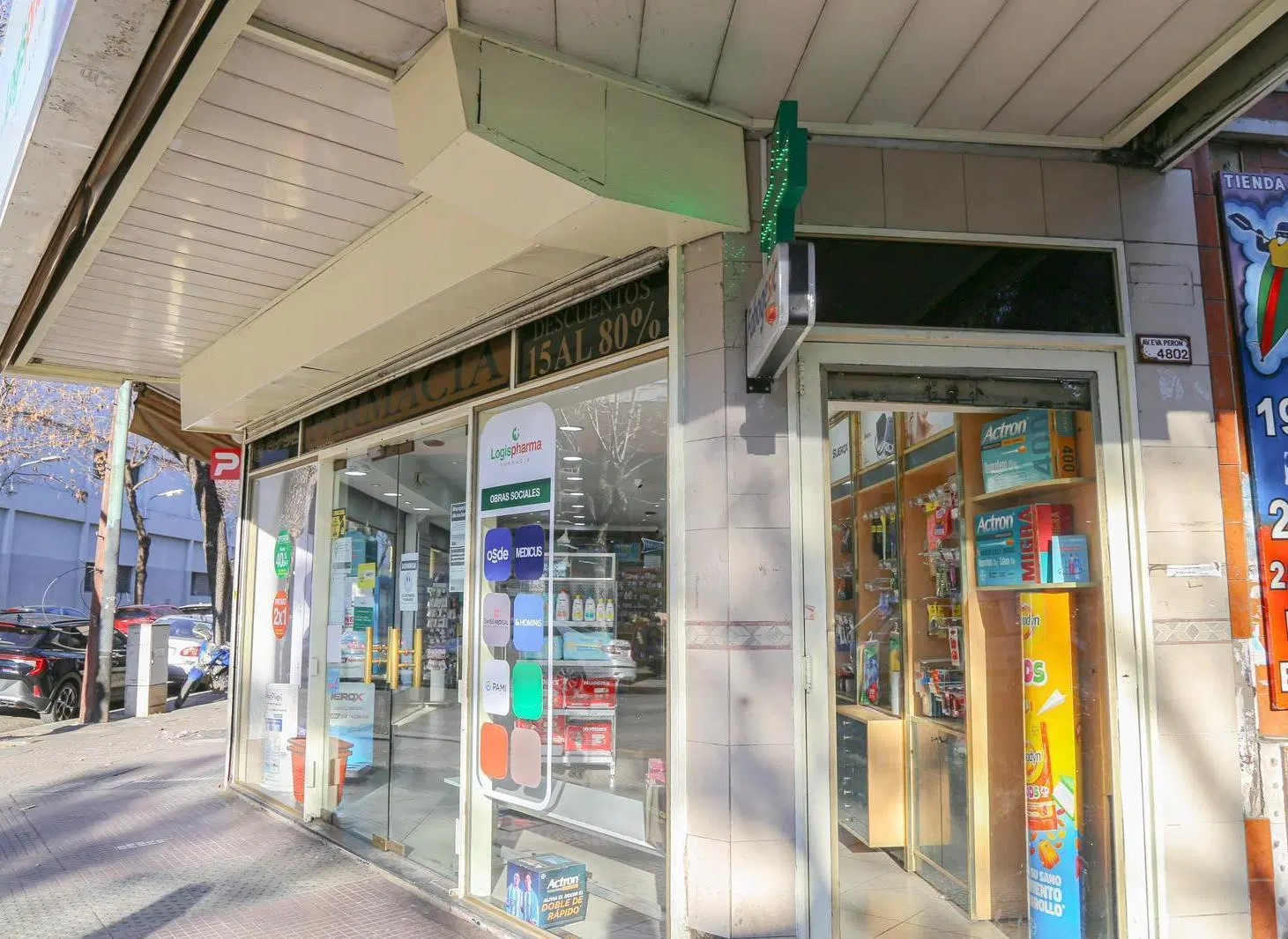 VENTA LOCAL EN ESQUINA CON DEPÓSITO Y ESPACIO AÉREO EN PARQUE AVELLANEDA. 5
