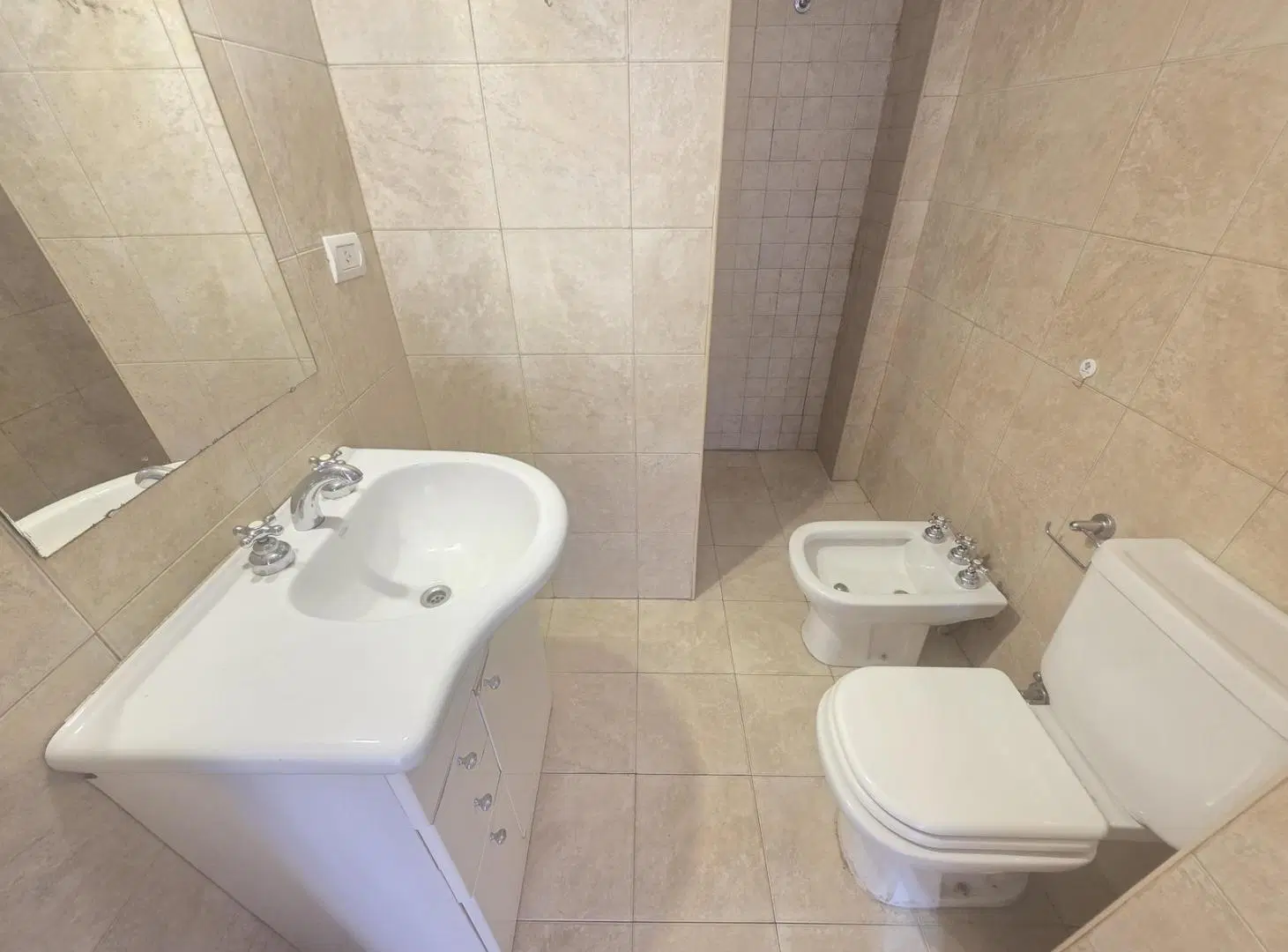 DEPARTAMENTO MONOAMBIENTE EN COLEGIALES 2