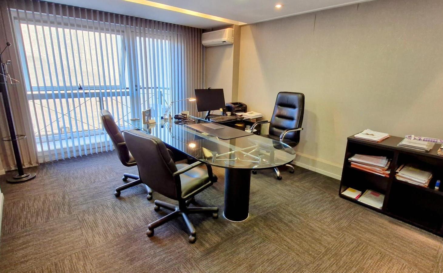 Foto de OFICINA DE 140 m2 EN SAN NICOLAS., imagen 2