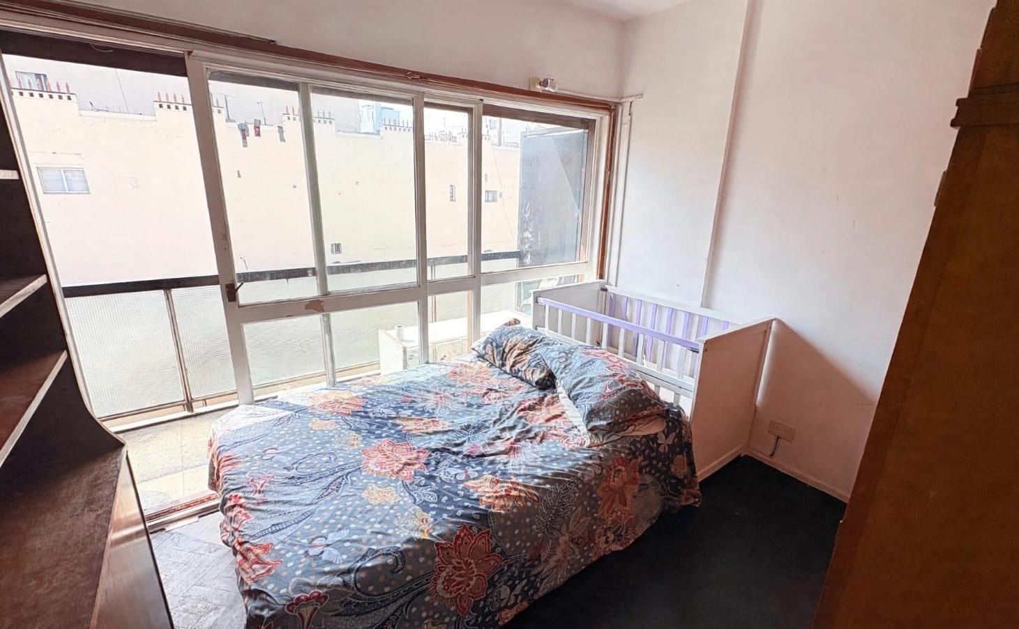 Foto de VENTA DEPTO 3 AMBIENTES CON BALCÓN - A REFACCIONAR – BALVANERA – AV, imagen 5
