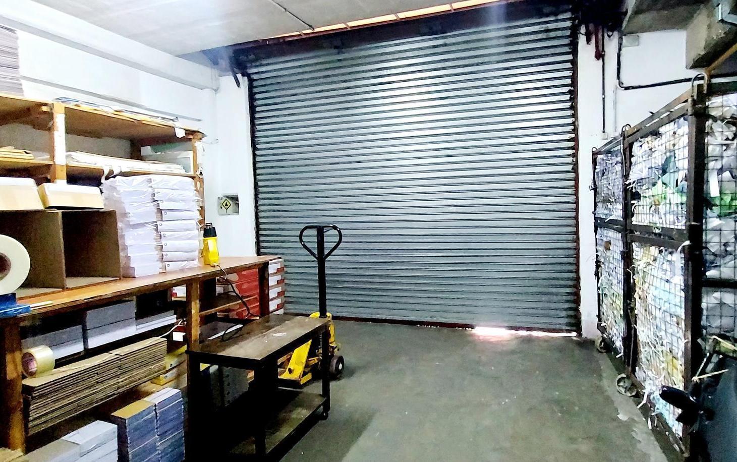 Foto de IMPORTANTE INMUEBLE DE TRES PISOS COMERCIAL INDUSTRIAL OFICINAS VILLA, imagen 5