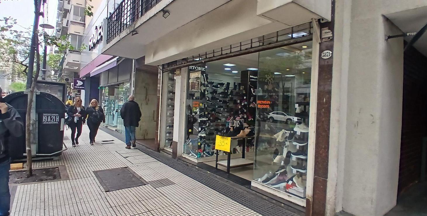 Foto de ALQUILER DE LOCAL COMERCIAL 140M2 5M FRENTE SOBRE AV. CORRIENTES EN, imagen 1
