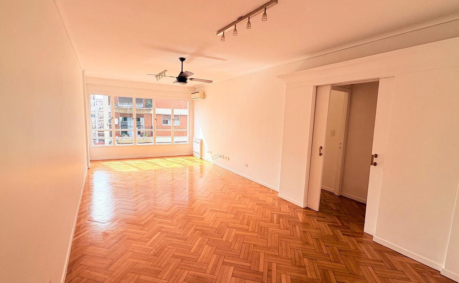 Foto de ALQUILER EXCELENTE DEPARTAMENTO 4 AMBIENTES CON DEPENDENCIA Y BALCÓN, imagen 3
