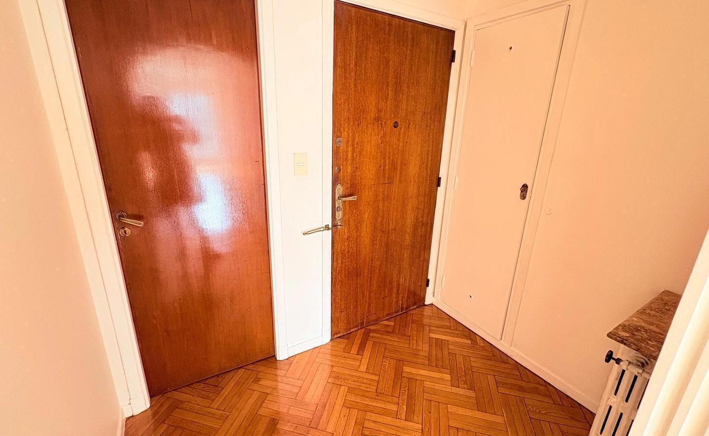 Foto de ALQUILER EXCELENTE DEPARTAMENTO 4 AMBIENTES CON DEPENDENCIA Y BALCÓN, imagen 5