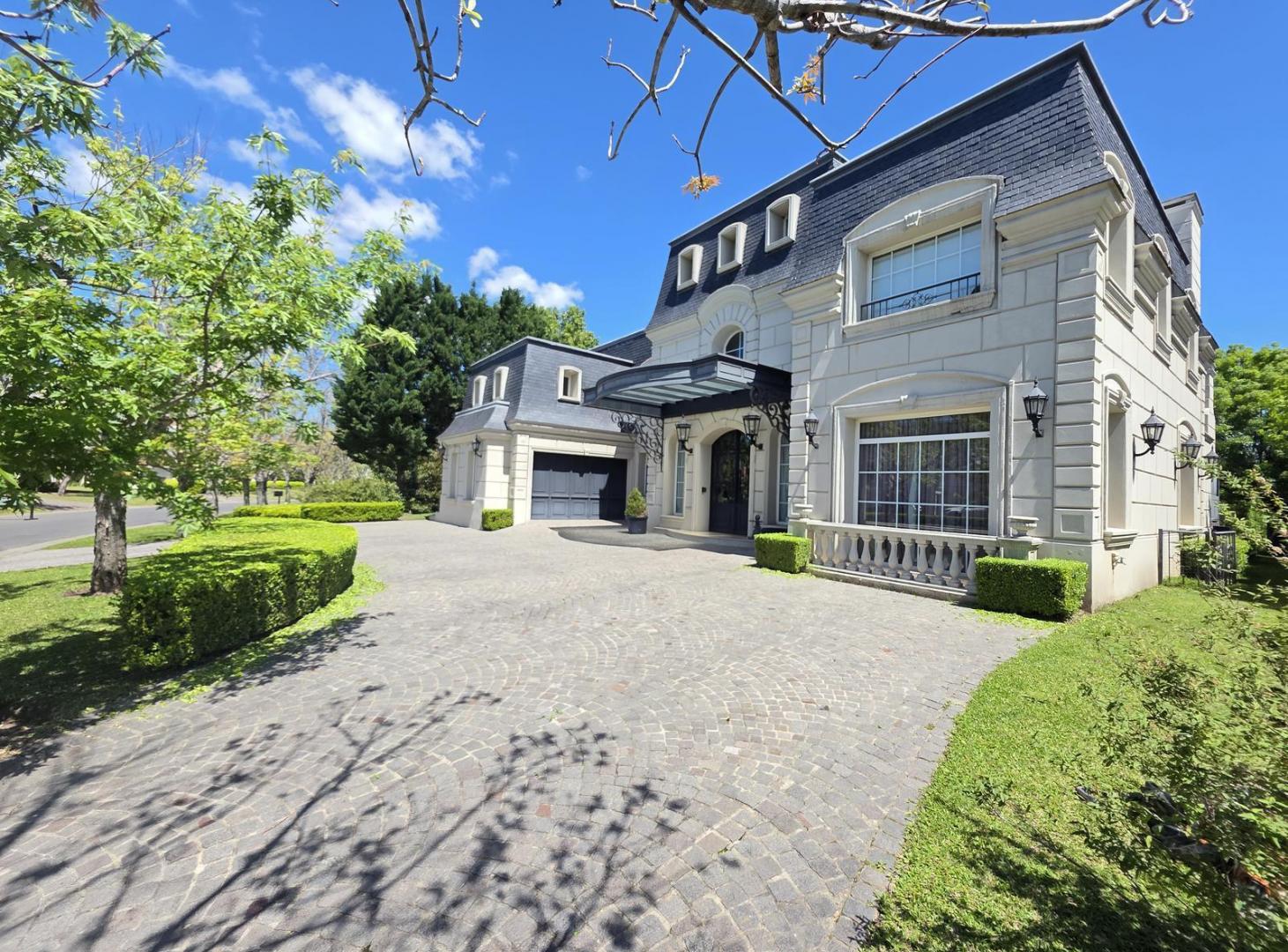Foto de VENTA ESPECTACULAR CASA 4 DORMITORIOS EN SUITE CON PISCINA, JARDÍN, imagen 1