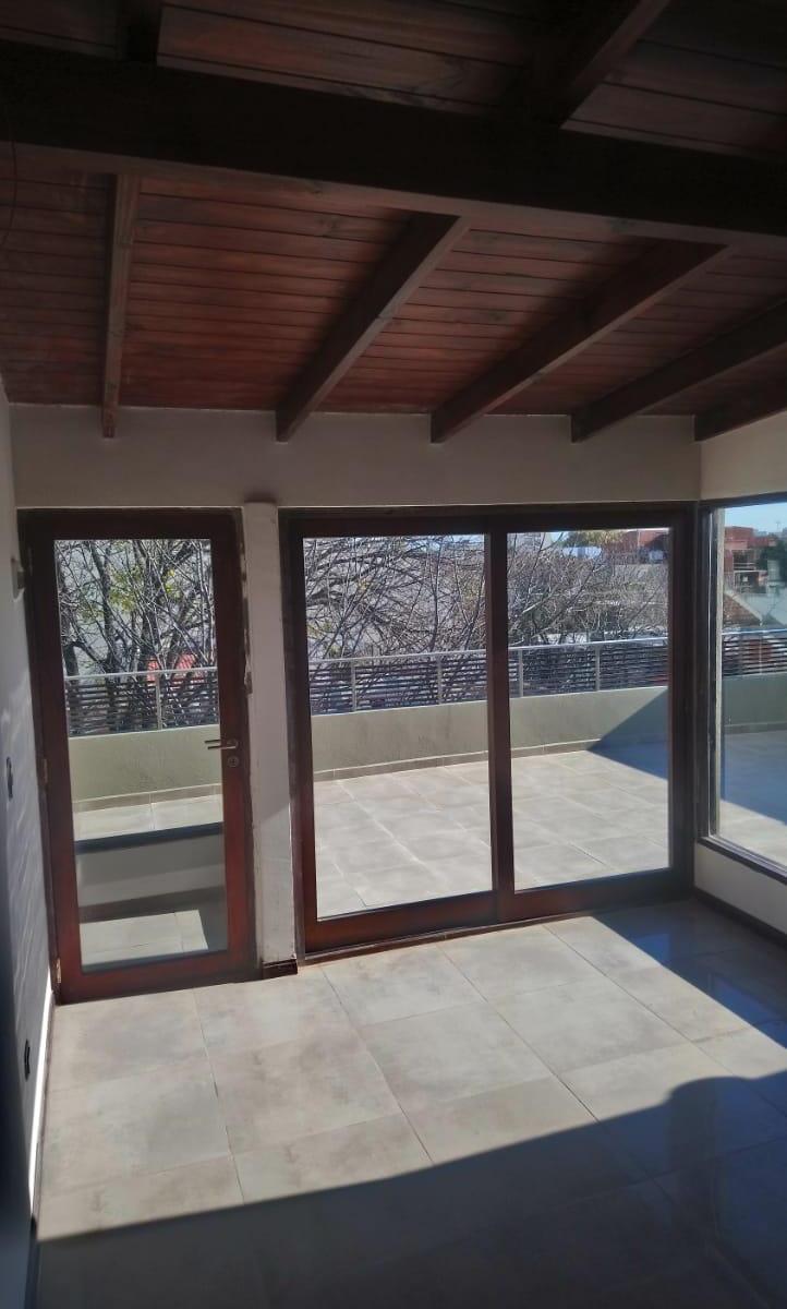 Foto de 2C 4 AMBIENTES PB ESTRENAR 2 Baños 2 PATIO JACUZZI PARRILLA Villa, imagen 4