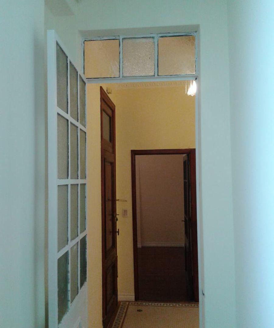 Foto de 4 Amb PISO Balvanera 100m2 FRENTE 6to piso 2 balcones lavadero, imagen 2