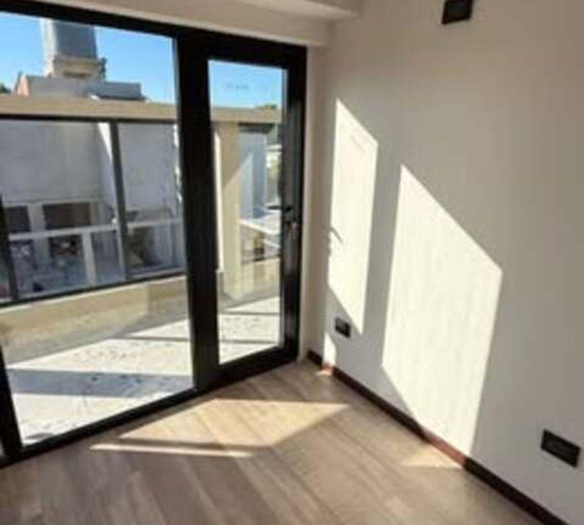 Foto de VENTA ESTRENAR 3 ambientes Villa Urquiza , balcon ATERRAZADO 50m2, imagen 3