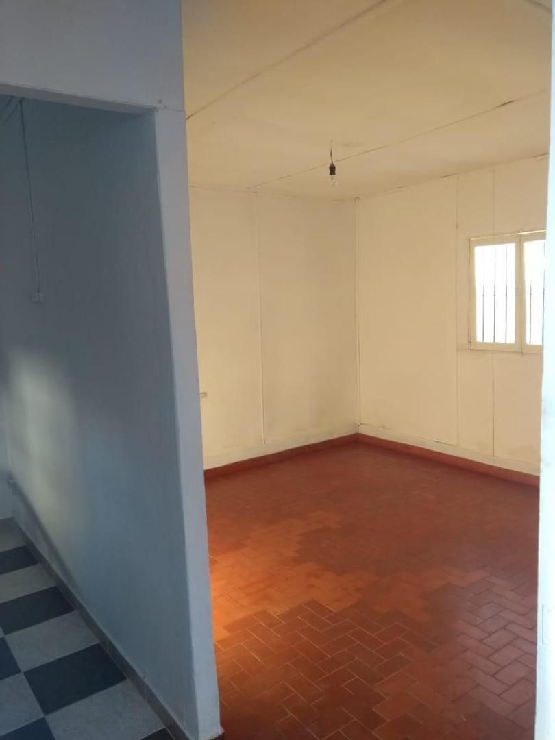 Terreno en PH con Casita Villa Tesei Hurlingham 4