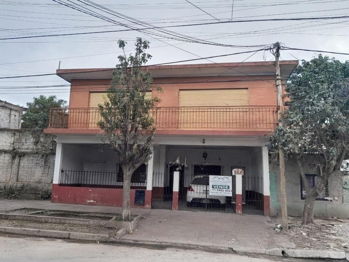 Foto de Casa multifamiliar a refaccionar. Villa Tesei. Hurlingham, imagen 1