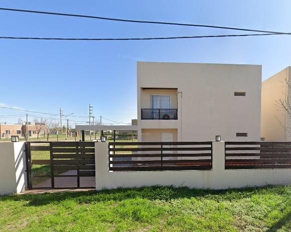 Casa en  ALQUILER PERMANENTE Punta Chacra Roldan 1