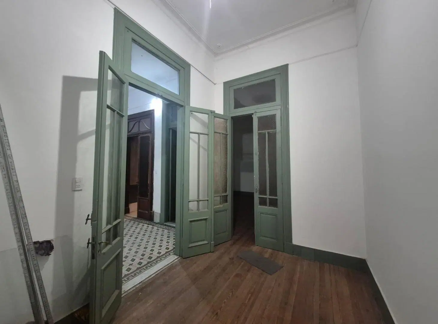Piso exclusivo de 5 ambientes para oficina o estudio 3