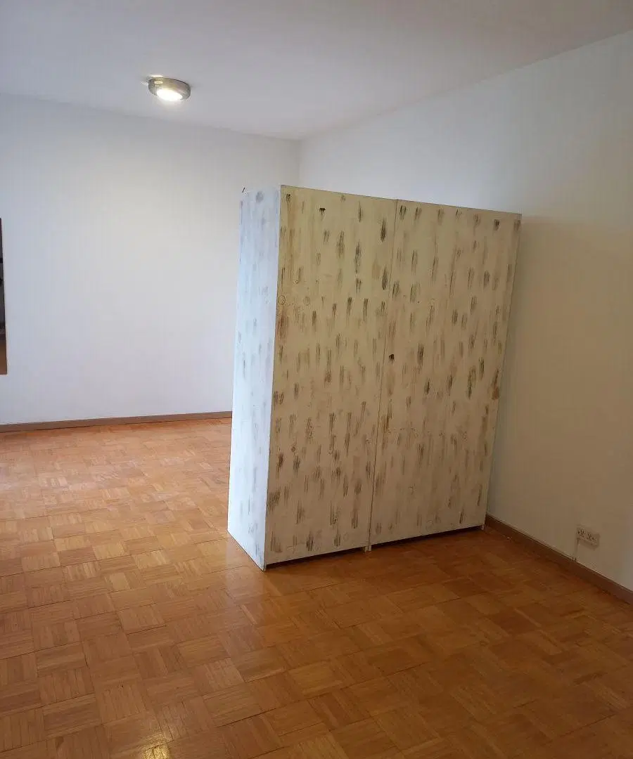 Hermoso departamento de 1 ambiente
divisible, 8vo piso, muy luminoso. 2