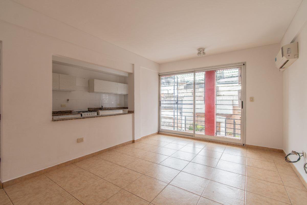Foto de Semipiso 2 ambientes con balcón., imagen 1