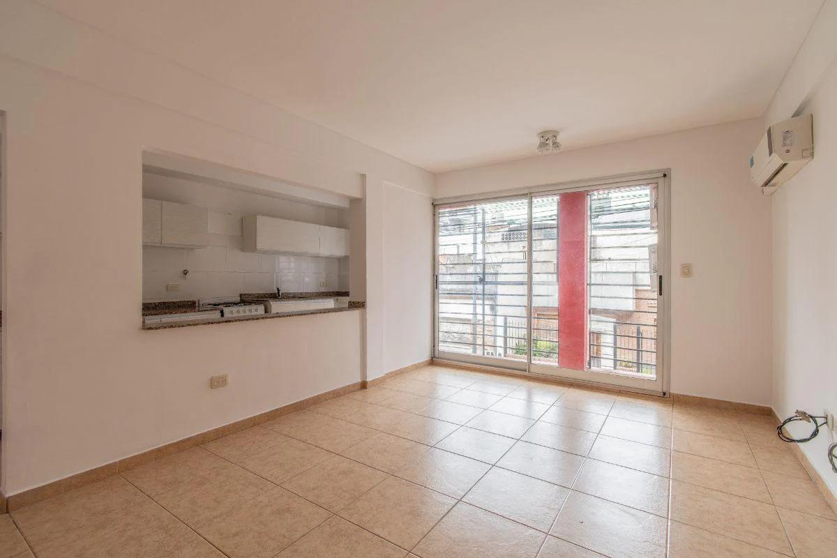 Foto de Semipiso de 2 Ambientes con Balcón., imagen 1
