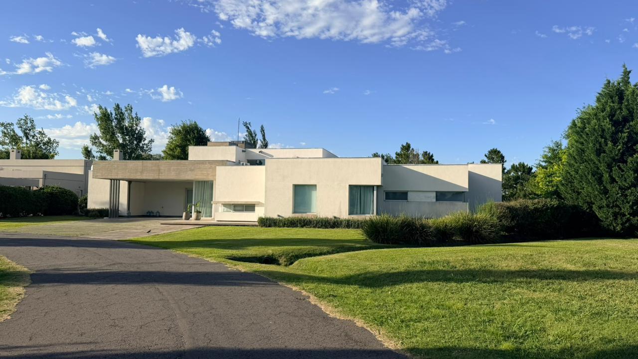 Impresionante Casa en ALQUILER TEMPORARIO - Estancia La Rinconada
