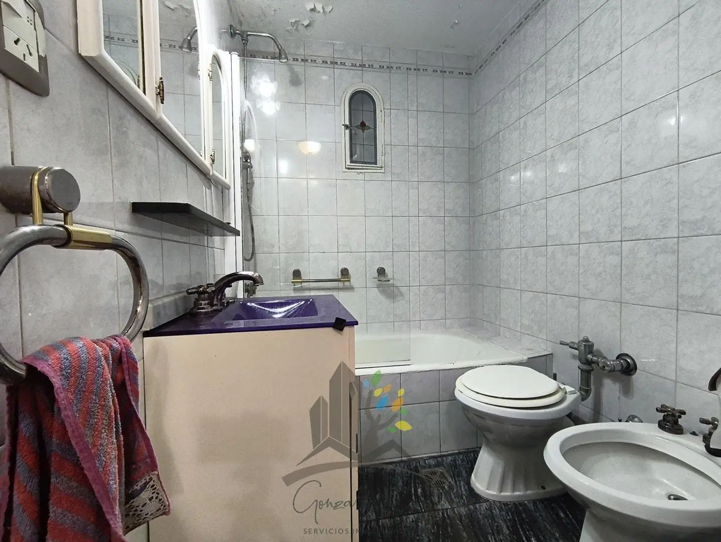 Departamento de 4 ambientes con dependencia 3