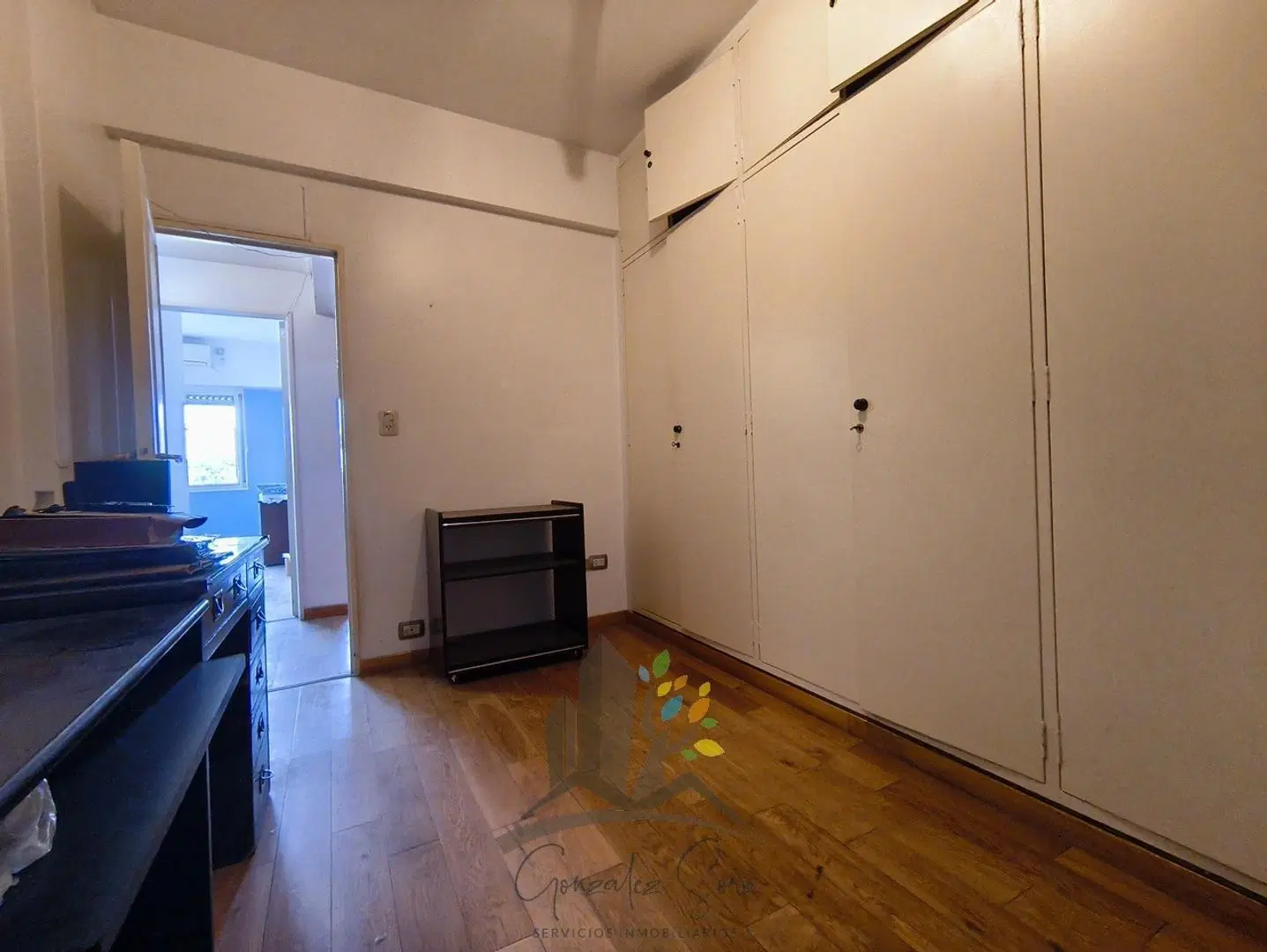 Departamento de 4 ambientes con dependencia 4