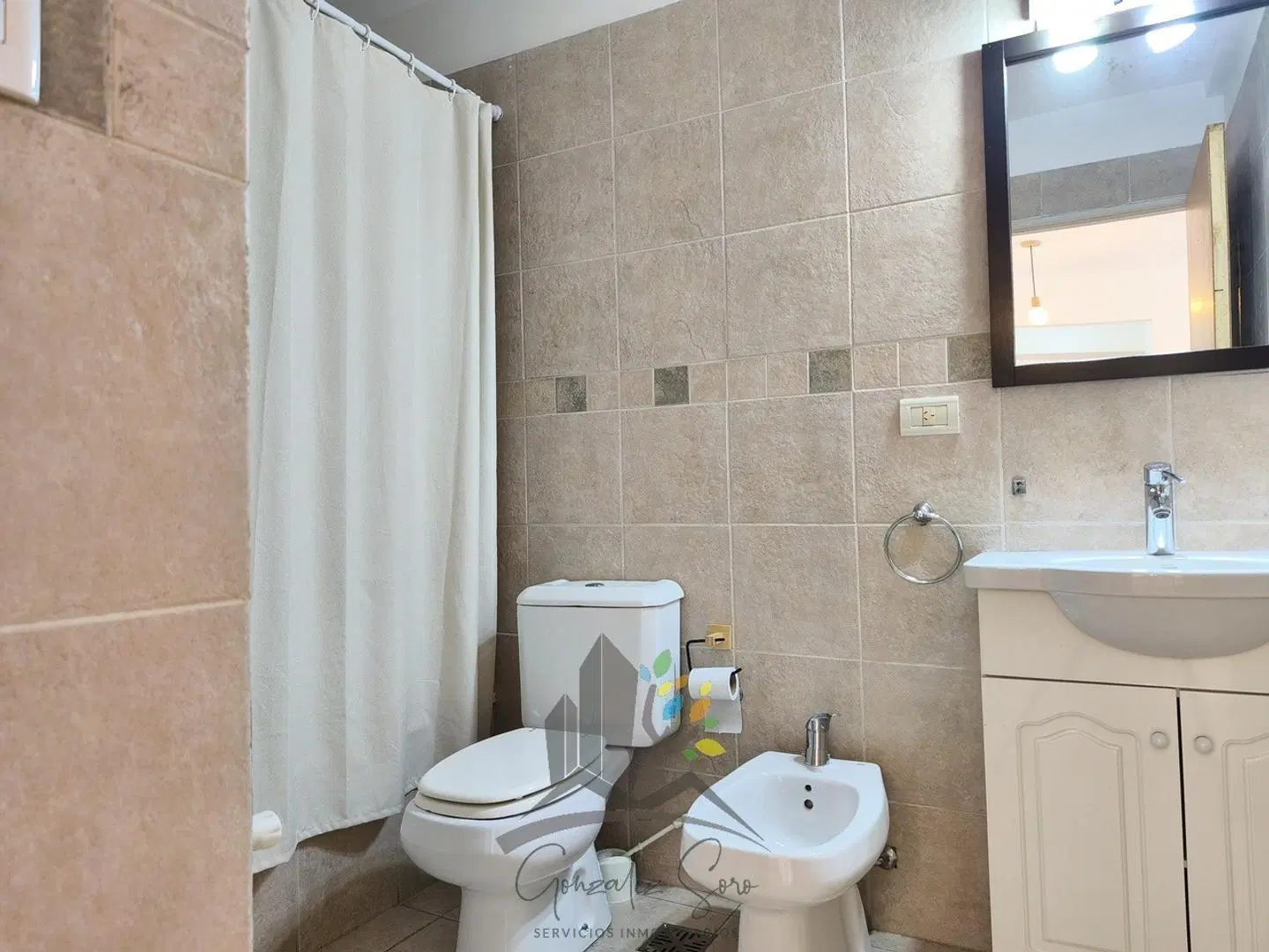 ALQUILER – EXCELENTE DEPARTAMENTO DE 2 AMBIENTES CON BALCÓN, 3