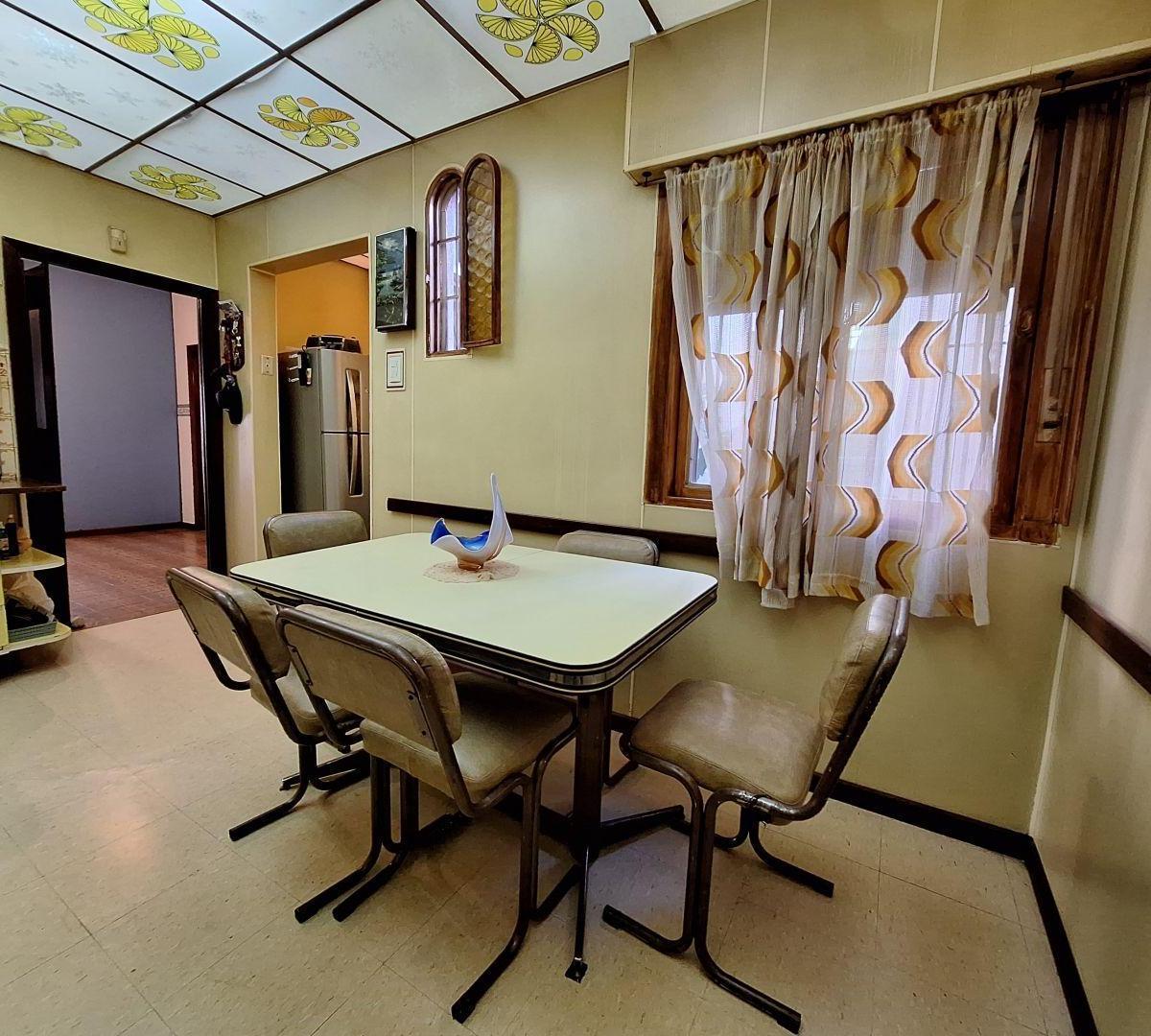 Casa 5 Ambientes. | Founroge Al 3000 3