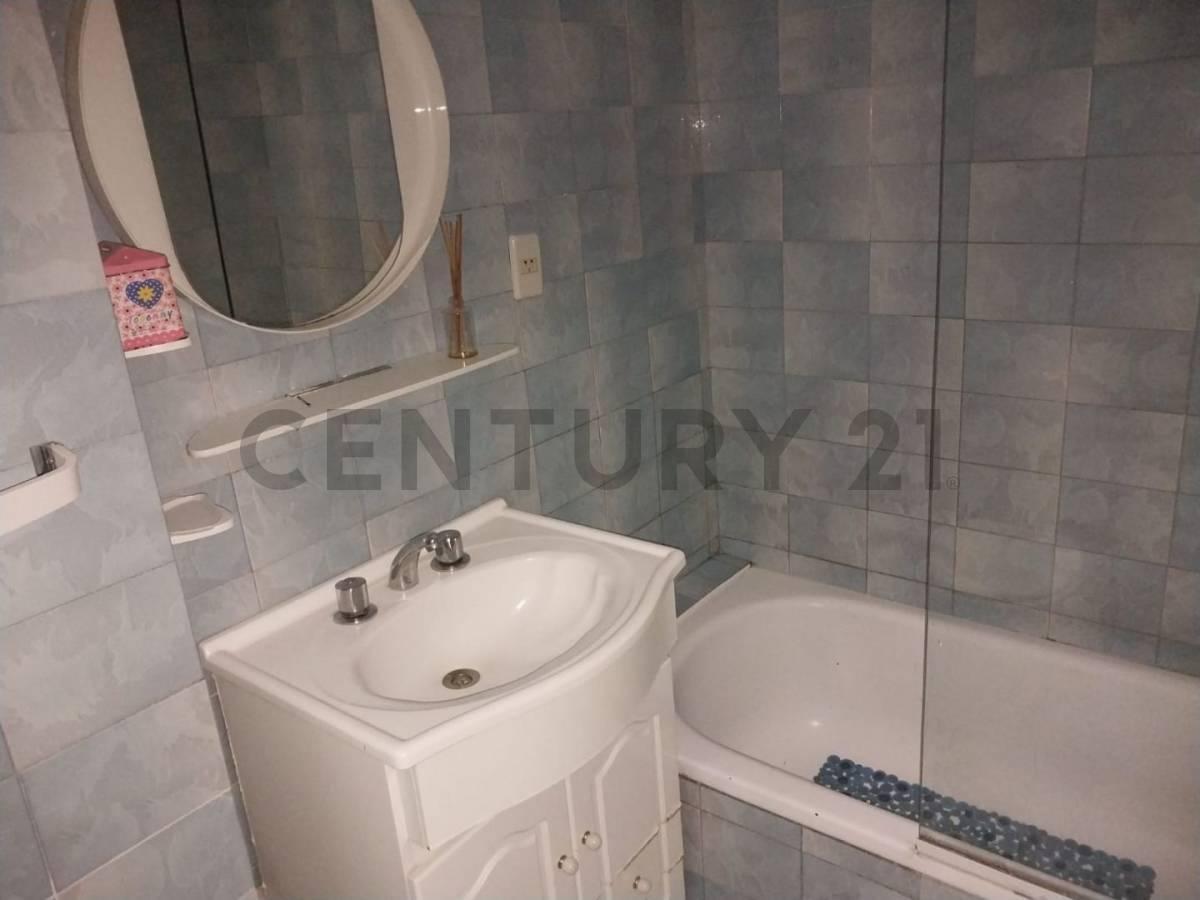 Departamento en Venta 4 Ambientes en Lomas de Zamora - Apto Credito! 5