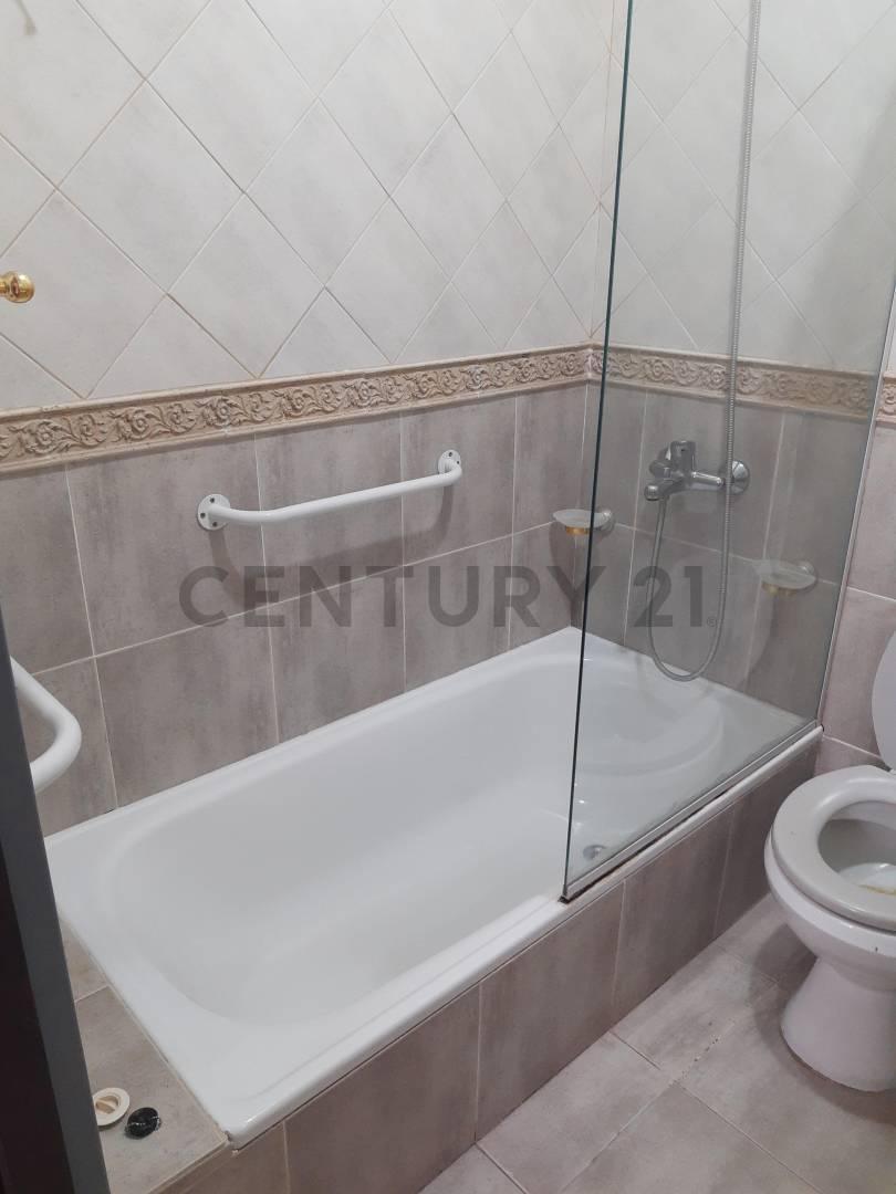 Venta Casa Centrica en PH, 4 Amb - Ubicada en Pleno Centro de San Martin. Apto Credito! 4