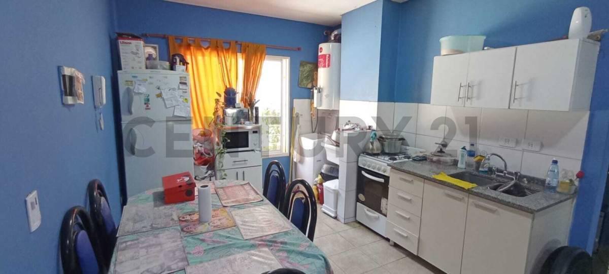 Venta Departamento 2 Ambientes con Patio y Cochera en Villa Soldati 1