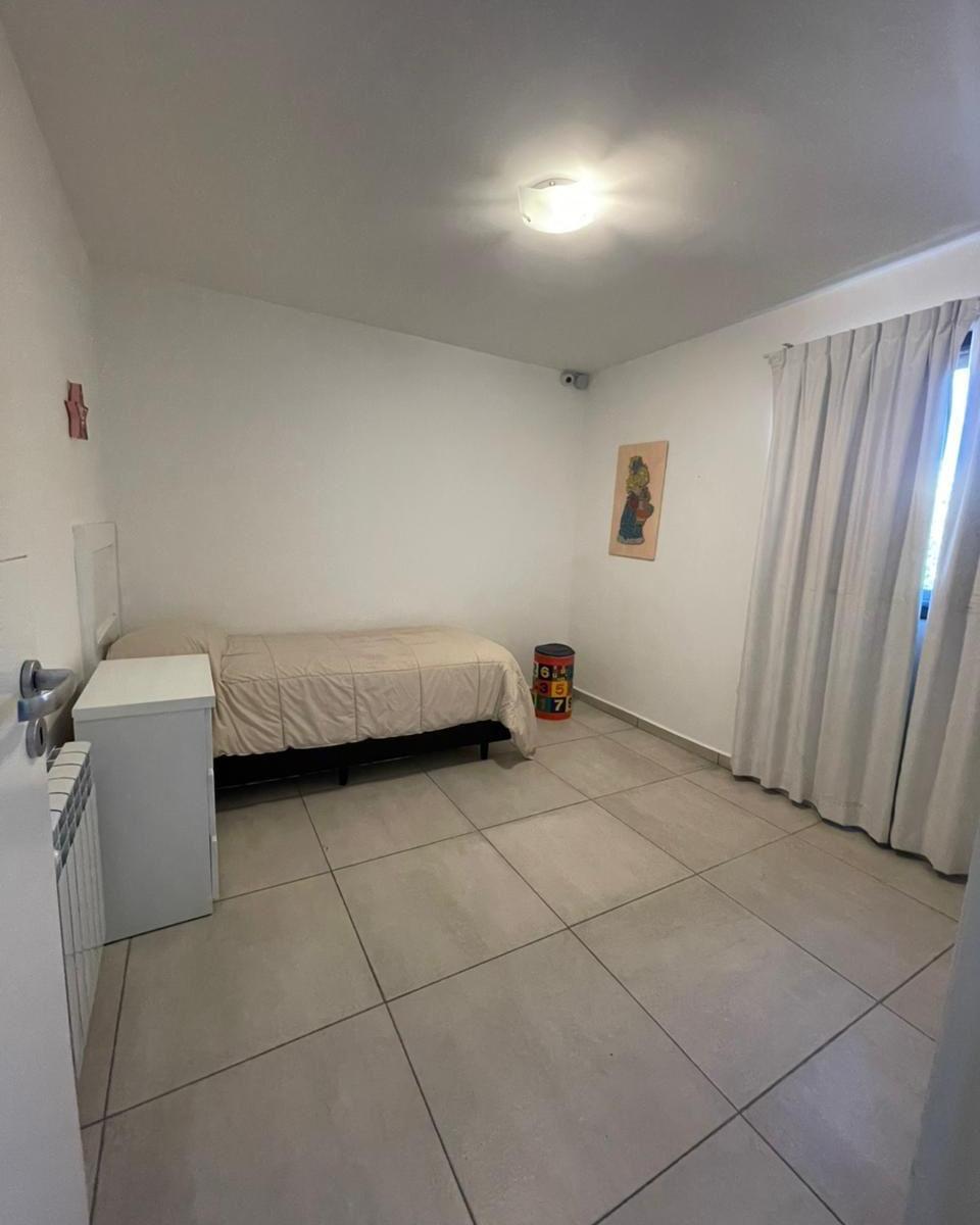 Alquilo Amplio Dúplex 3 Dorm. - Barrio Cerrado 2