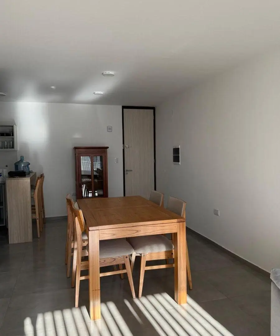 SE VENDE ESPECTACULAR DPTO 2 DOR AMOBLADO CON AMENITIES Y COCHERA EN VILLA CARLOS PAZ 4