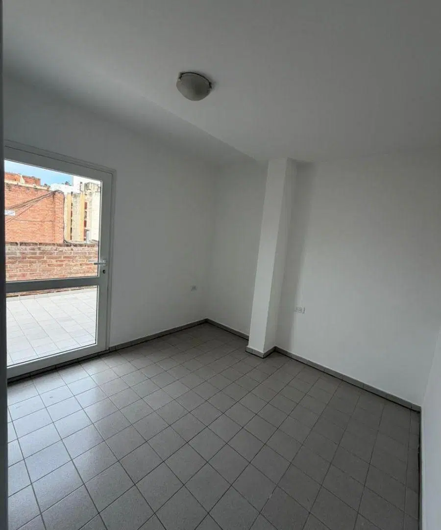 SE ALQUILA DPTO 1 DOR CON TERRAZA PROPIA EN PLENA NUEVA CORDOBA 5