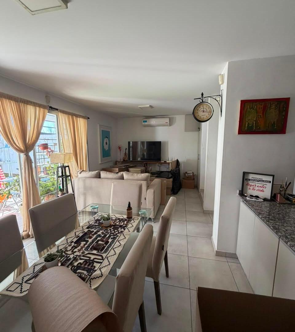 Foto de SE ALQUILA DUPLEX 3 DOR CON PATIO EN RIBERAS DE MANANTIALES, imagen 4