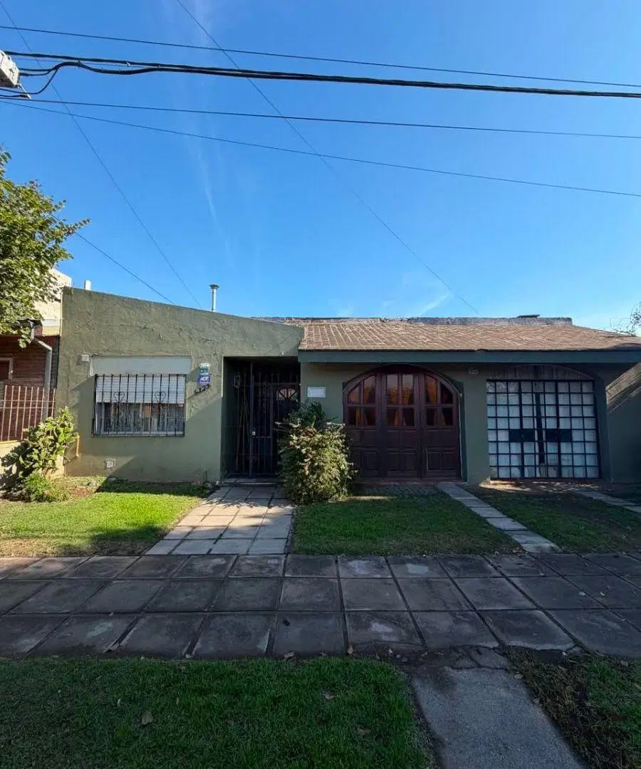 CASA EN VENTA EN BARRIO MARQUÉS DE SOBREMONTE- OPORTUNIDAD DE INVERSIÓN 2