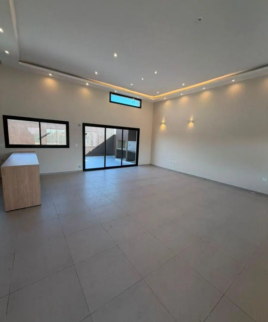 CASA A ESTRENAR EN VENTA EN RINCONES DE MANANTIALES - FINANCIACION DISPONIBLE 2