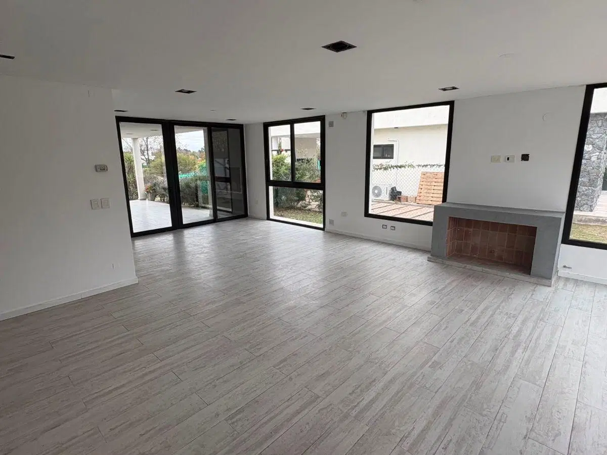 SE ALQUILA CASA EN HOUSING "PUNTA CAÑADA" - QUINTA DE LOS NORES 2