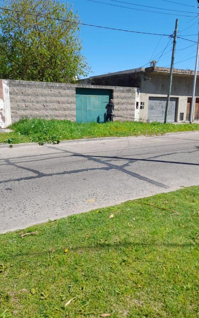 Foto de Lote de 660m2 con casa estilo colonial a reciclar, imagen 1