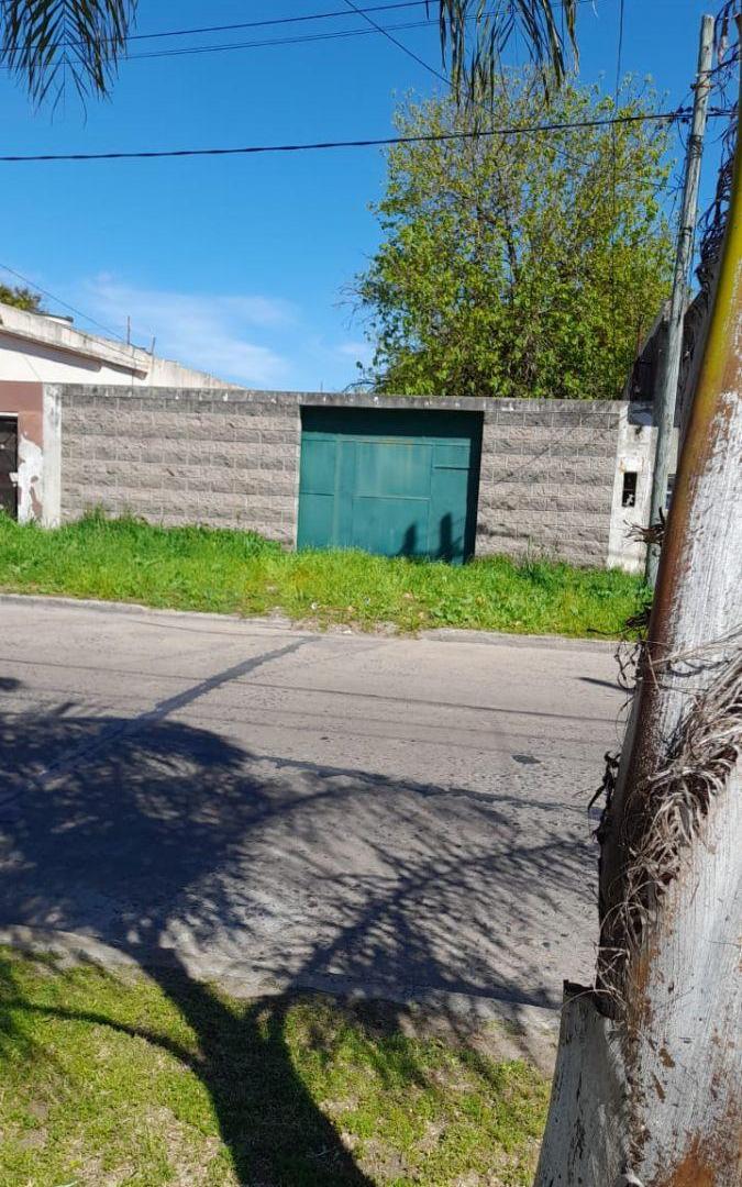 Foto de Lote de 660m2 con casa estilo colonial a reciclar, imagen 3