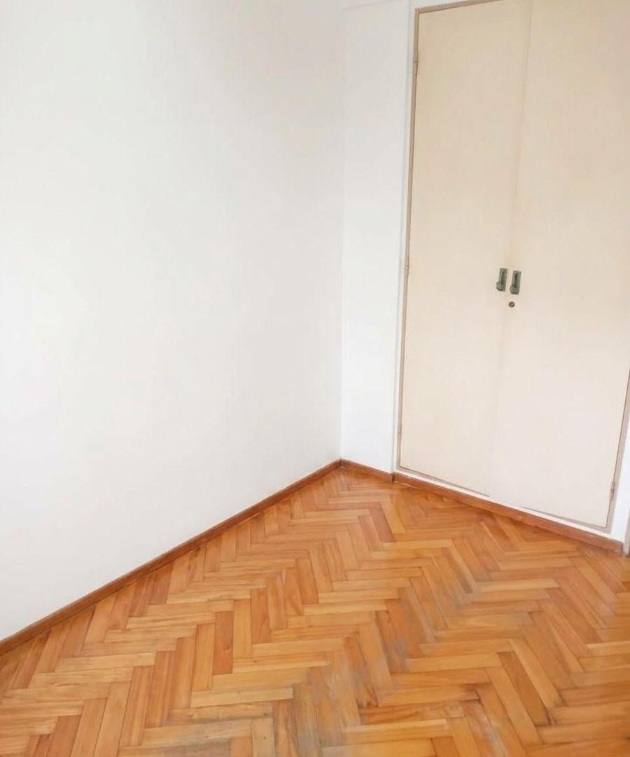 Foto de Departamento de 3 ambientes al frente con balcón corrido.. Paso 35, imagen 2