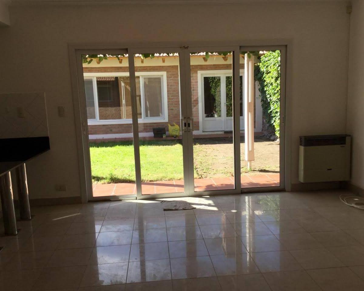 Venta de Casa 3 DORMITORIOS, Centenario