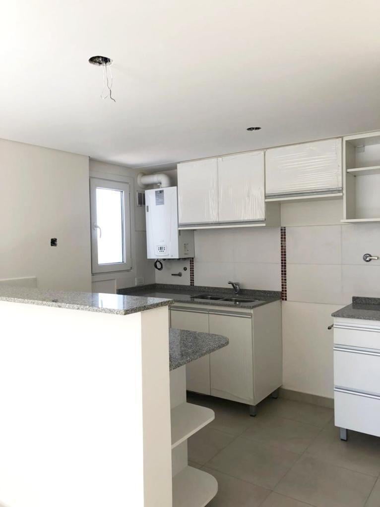 Foto de ALQUILER DEPARTAMENTO 1 DORMITORIO CENTRO NEUQUEN, imagen 3