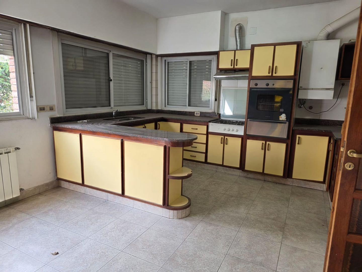 Foto de ALQUILER CASA USO COMERCIAL ZONA CENTRO NEUQUEN, imagen 3