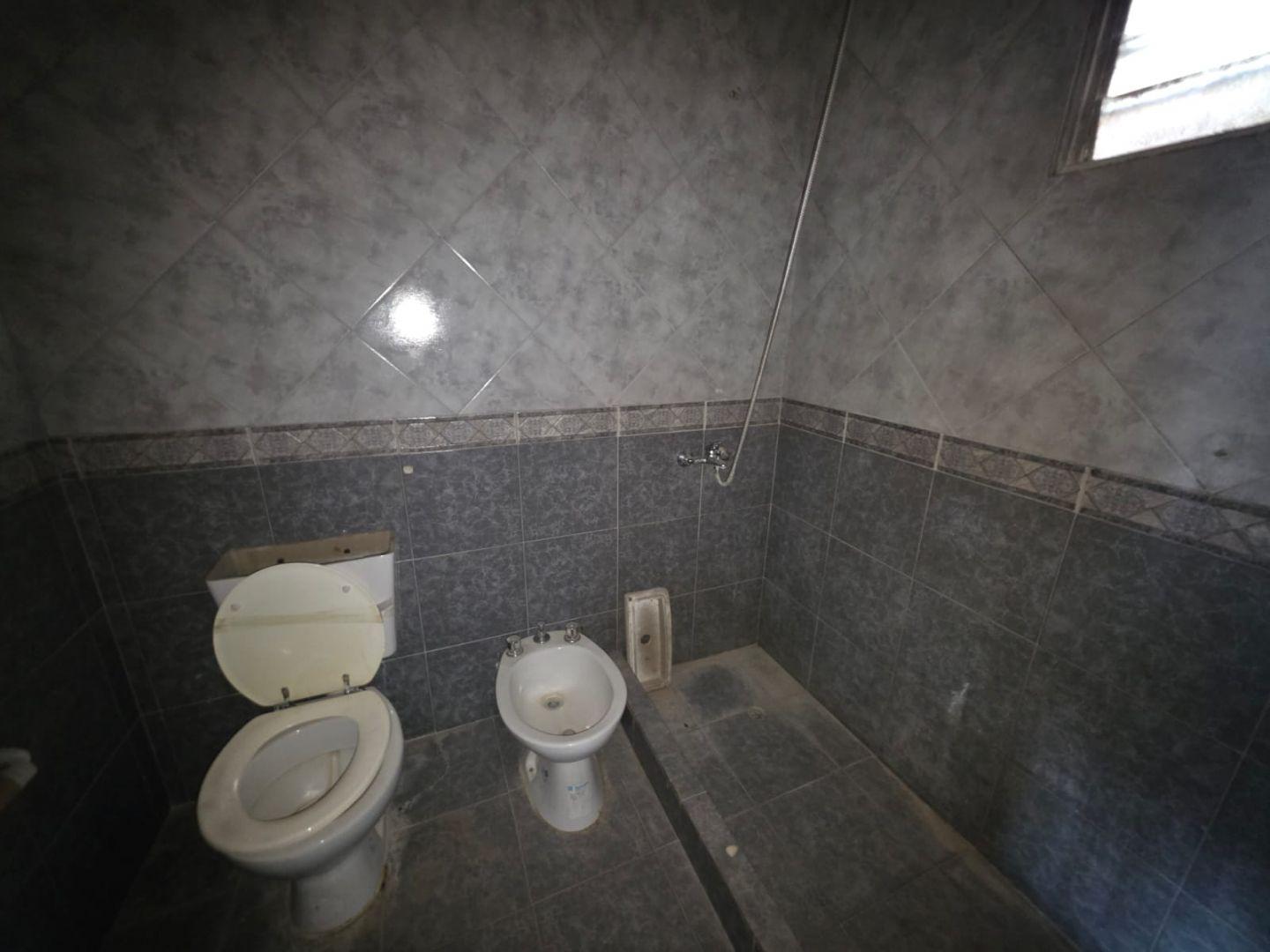 Foto de Venta de Lote con Casa Prefabricada en Plottier, imagen 3
