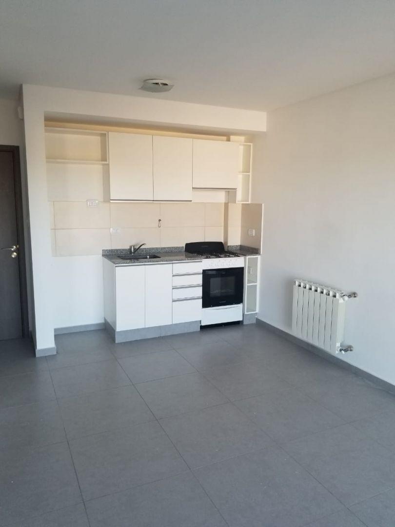 Foto de Alquiler de Departamento 1 DORMITORIO en CENTRO, Cipolletti., imagen 4