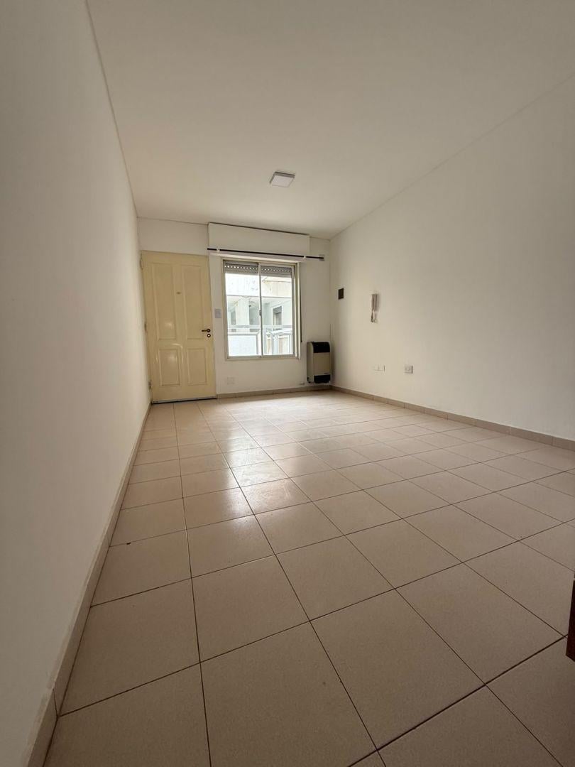 Foto de Alquiler departamento 1 dormitorio - NEUQUEN CENTRO, imagen 3
