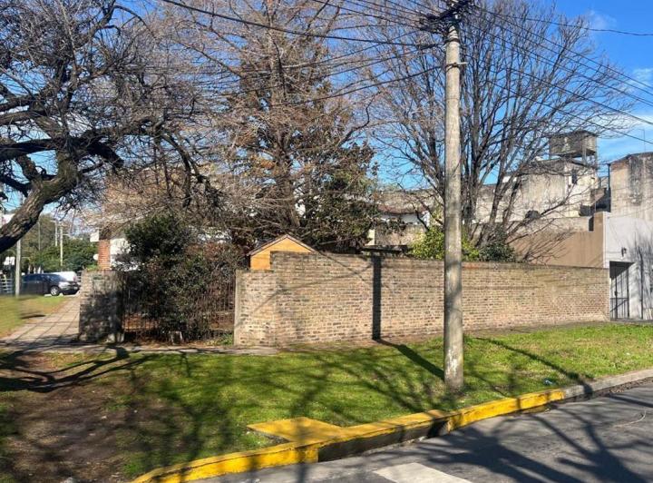 Alquiler de esquina en para uso comercial / profesional 4