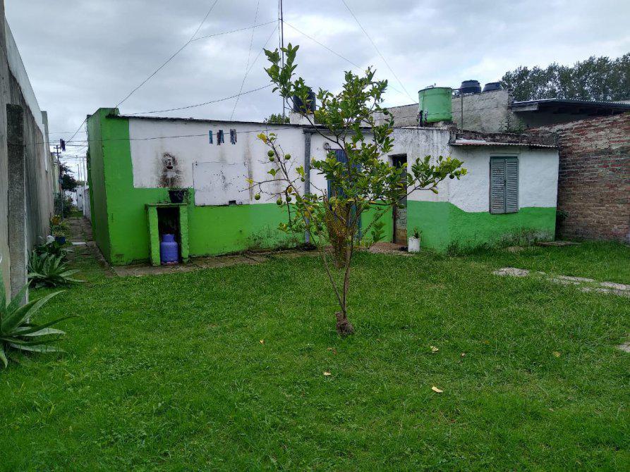Casa - Coronel Brandsen 1