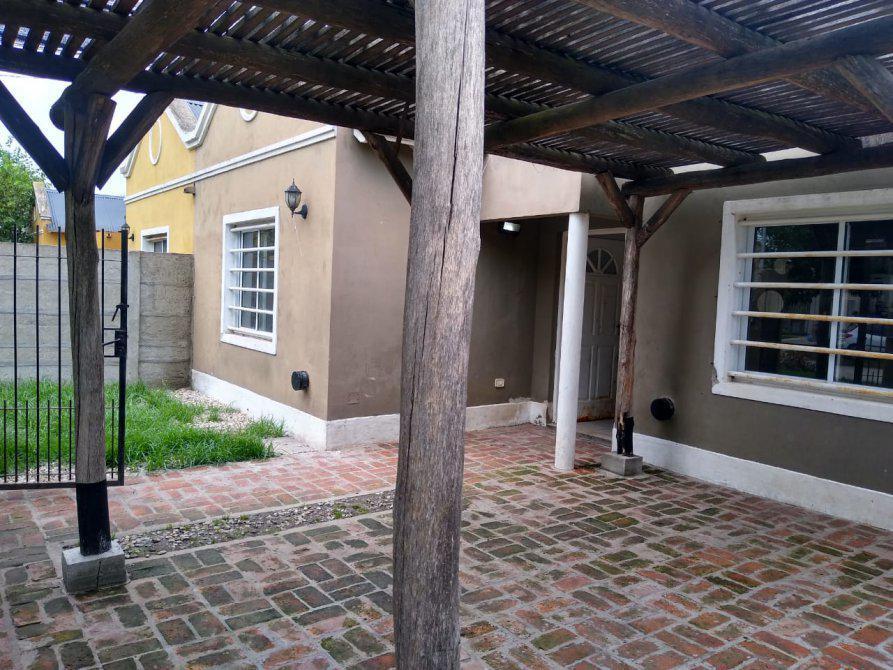 Casa - Coronel Brandsen 1
