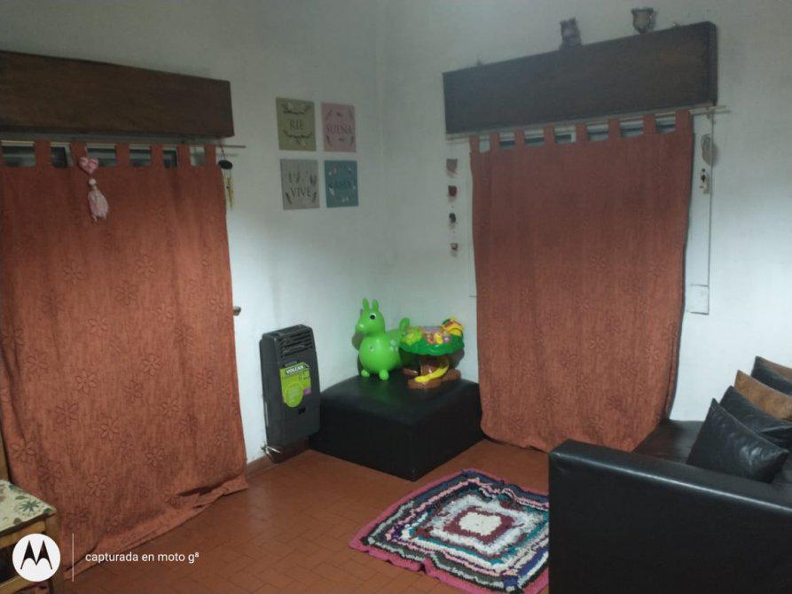 Casa - Coronel Brandsen 1